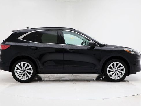 Used 2022 Ford Escape Titanium w/ Titanium Elite Package image 3