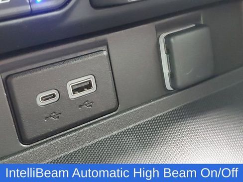 Used 2023 GMC Yukon AT4 image 37