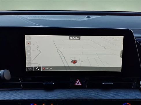 Used 2025 Kia Sportage SX image 23