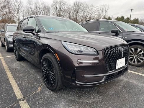 Used 2023 Lincoln Corsair AWD w/ Equipment Group 101A image 3