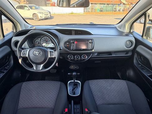Used 2017 Toyota Yaris L image 17