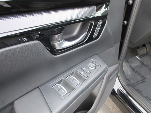 Used 2024 Honda CR-V EX-L image 29