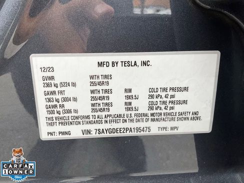 Used 2023 Tesla Model Y Long Range AWD/4WD image 23