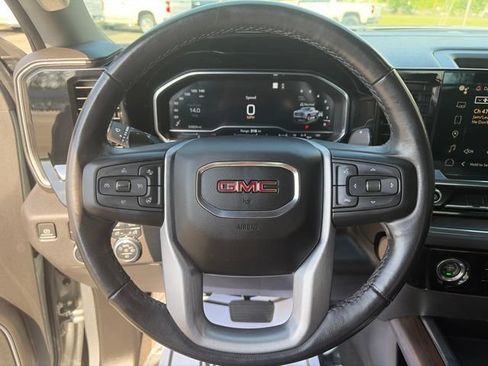 Used 2023 GMC Sierra 1500 SLT w/ SLT Premium Package AWD/4WD image 12