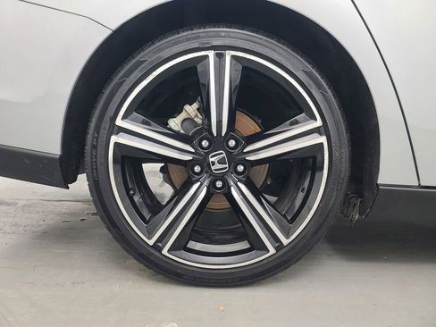 Used 2024 Honda Accord Sport image 10