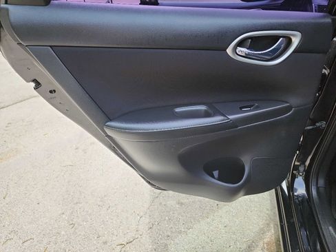 Used 2018 Nissan Sentra SV FWD image 25