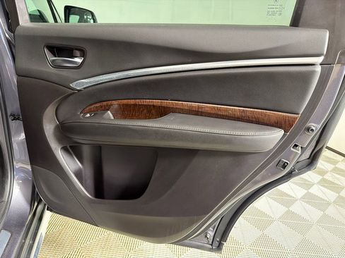 Used 2020 Acura MDX FWD image 17