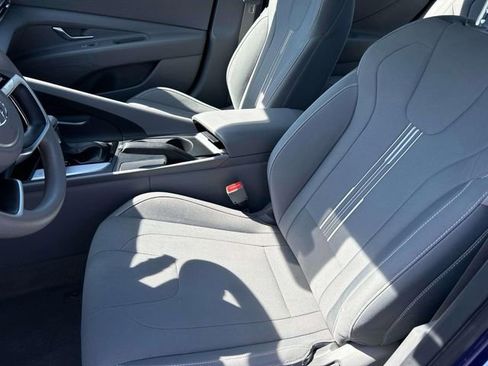 Used 2023 Hyundai Elantra SEL FWD image 21