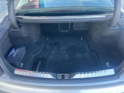 Used 2021 Bentley Flying Spur W12 image 31