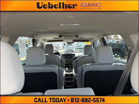 Used 2021 Honda Pilot Touring image 13