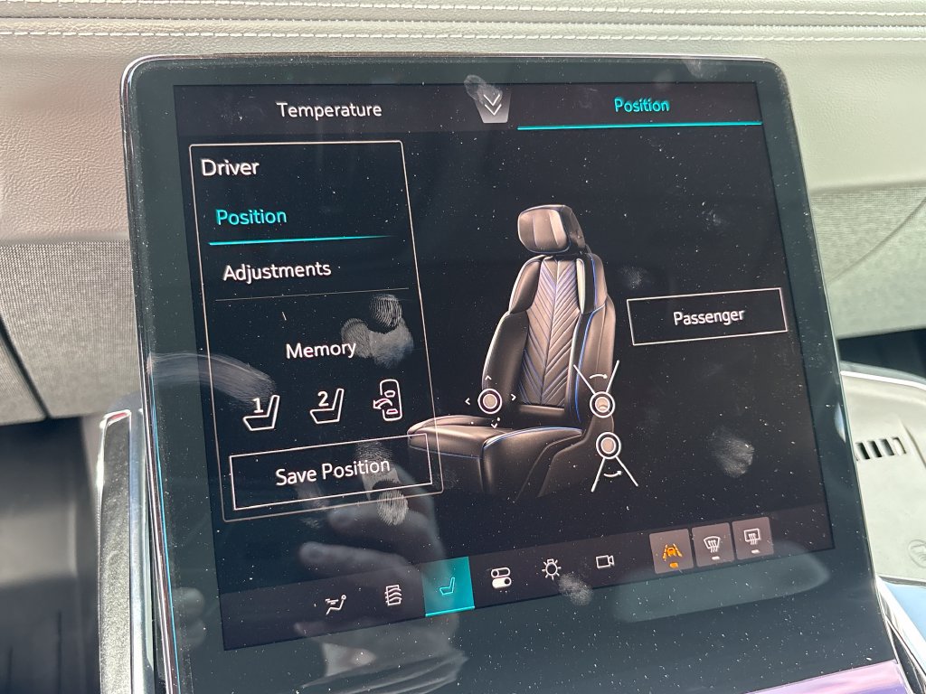 New 2026 Cadillac Escalade IQ AWD Sport 1 w/ LPO, Floor Liner Package image 39