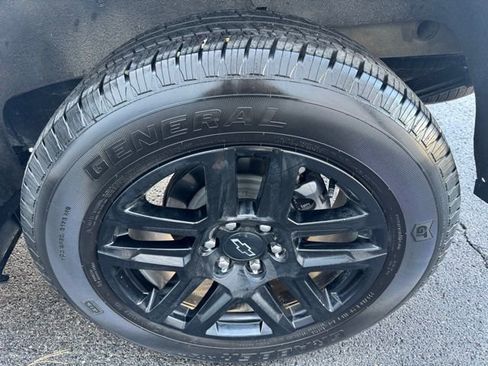 Used 2023 Chevrolet Silverado 1500 RST w/ LPO, Dark Essentials Package image 13