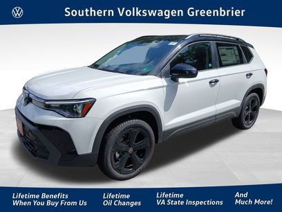New 2025 Volkswagen Taos SE