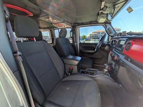 Used 2020 Jeep Wrangler Unlimited Sport S image 17