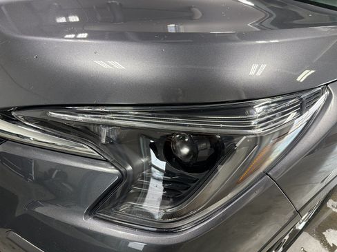 Certified 2025 Subaru Ascent Touring AWD/4WD image 16