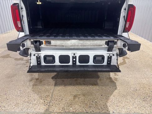 Used 2021 GMC Sierra 1500 AT4 w/ Technology Package image 7