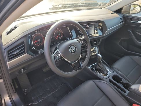 Used 2021 Volkswagen Jetta SE image 20