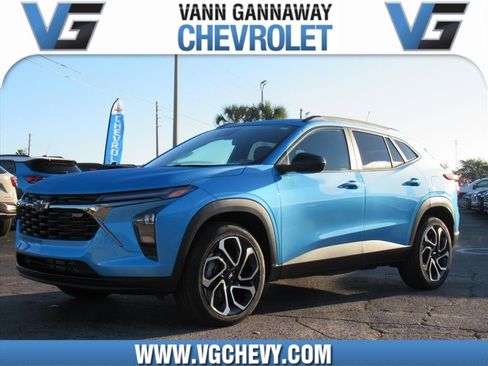 New 2026 Chevrolet Trax RS w/ Sunroof Package image 1