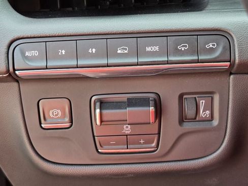 Used 2021 Cadillac Escalade Premium Luxury w/ Driver Assist Tech Package AWD/4WD image 36