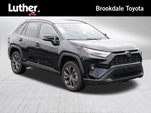 Certified 2025 Toyota RAV4 XLE Premium AWD/4WD image 1