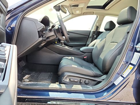 New 2026 Honda Accord Touring image 9