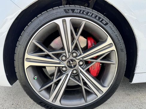 Used 2024 Genesis G70 3.3T Advanced w/ Sport Prestige Package image 4