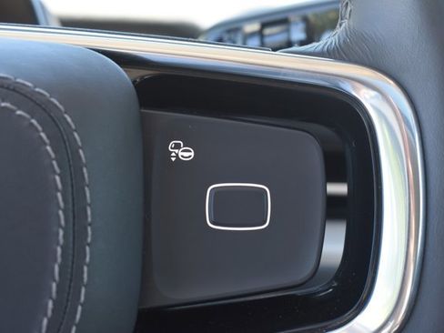 Used 2025 Lincoln Navigator Reserve AWD/4WD image 23
