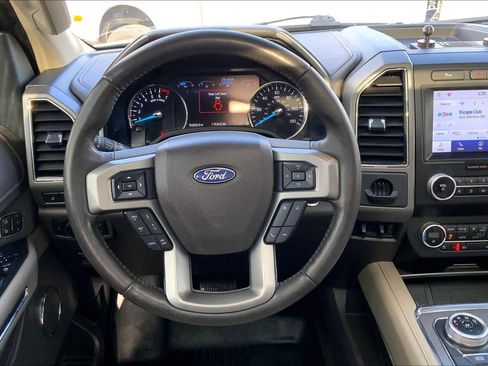 Certified 2021 Ford Expedition Max XLT image 5