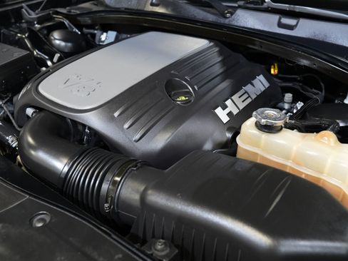 Used 2019 Dodge Charger R/T w/ Blacktop Package image 49