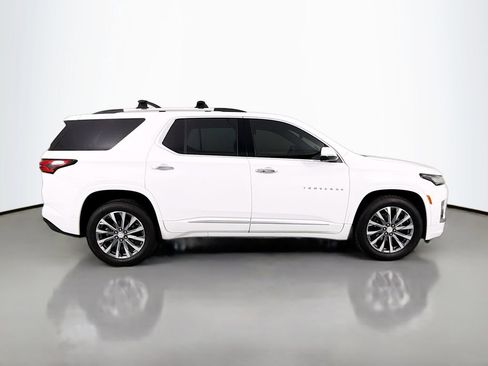 Used 2023 Chevrolet Traverse Premier AWD/4WD image 8
