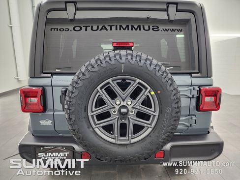 New 2026 Jeep Wrangler Sport S image 28