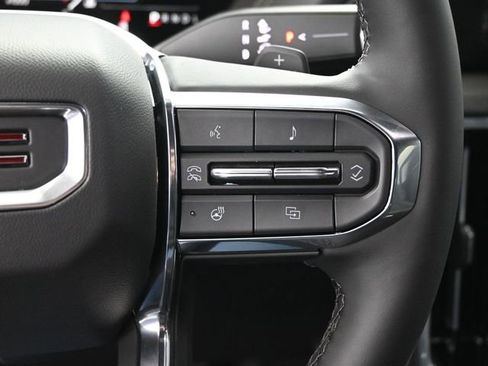 Used 2025 GMC Yukon XL Elevation image 36