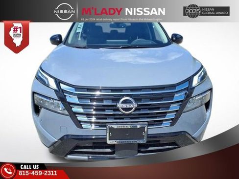 New 2025 Nissan Rogue Platinum w/ Tech Package image 2