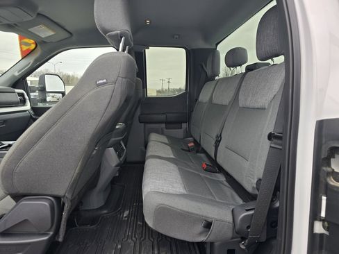 Used 2025 Ford F350 XLT image 23