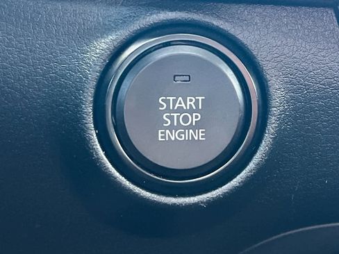 Used 2024 MAZDA MAZDA3 s image 21