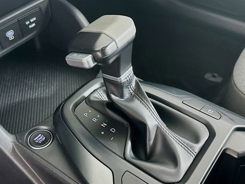 Used 2025 Kia K4 FWD image 25