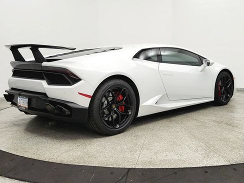 Used 2018 Lamborghini Huracan LP 580-2 RWD image 5