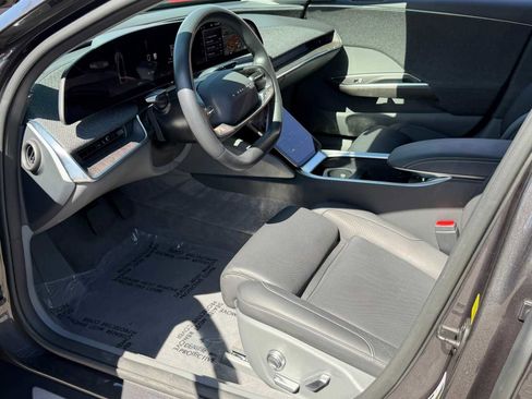 Used 2025 Lucid Air Touring AWD/4WD image 14