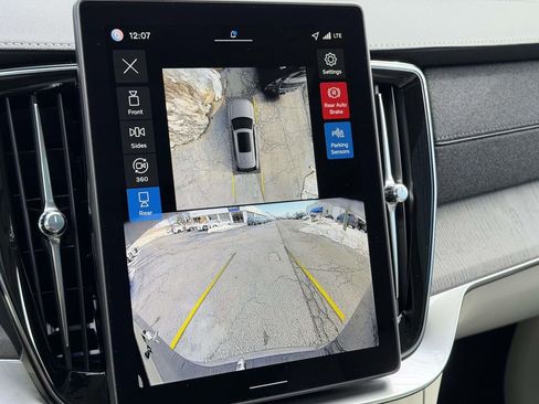 New 2026 Volvo XC90 B6 Ultra w/ Protection Package AWD/4WD image 4