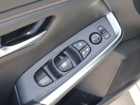 Used 2025 Nissan Sentra SR FWD image 20