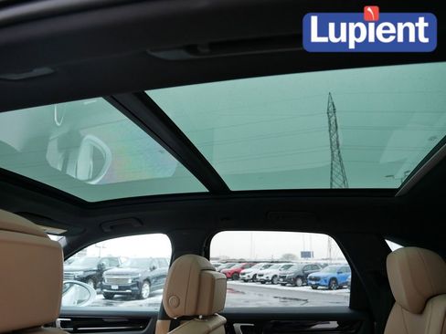 Used 2021 Porsche Cayenne Base image 15