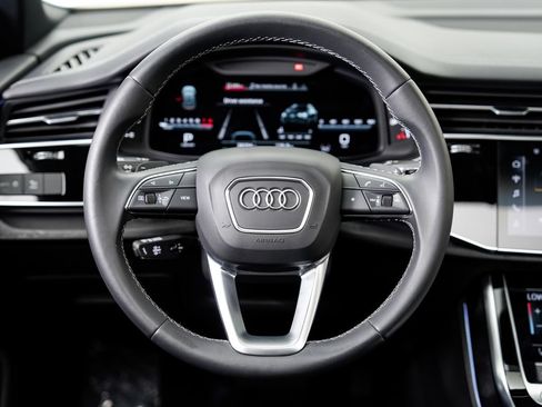 Used 2023 Audi Q8 Premium Plus w/ Premium Plus Package AWD/4WD image 12