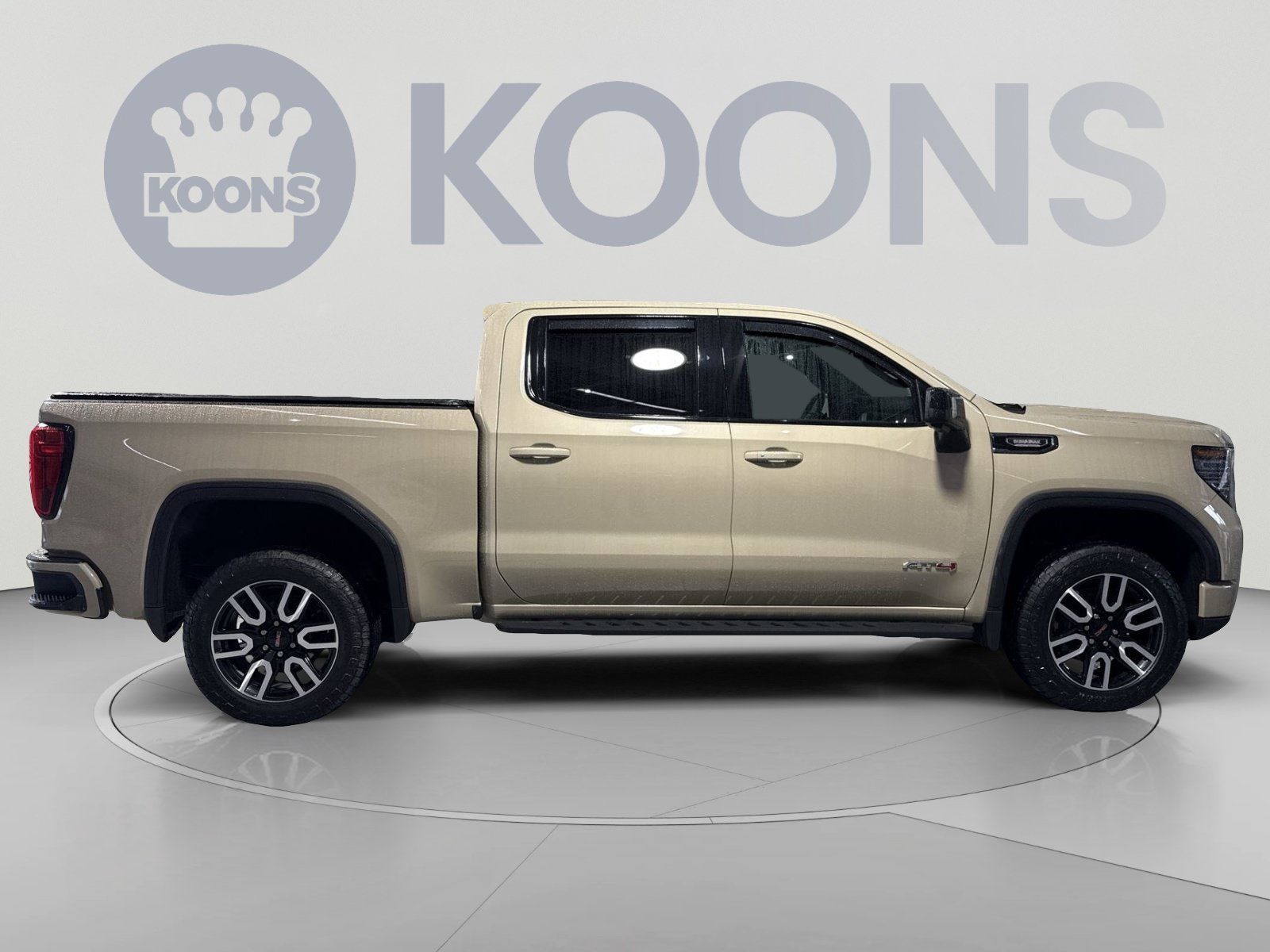 Used 2023 GMC Sierra 1500 AT4 w/ AT4 Premium Package AWD/4WD image 12