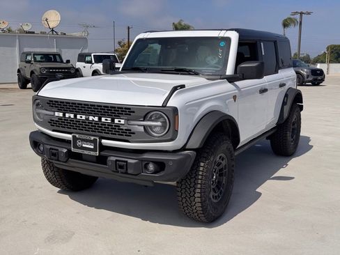New 2026 Ford Bronco Badlands AWD/4WD image 7