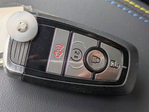 New 2025 Ford Maverick Lobo image 32