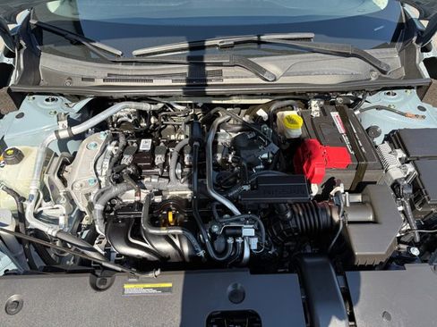 Used 2024 Nissan Sentra SR FWD image 18