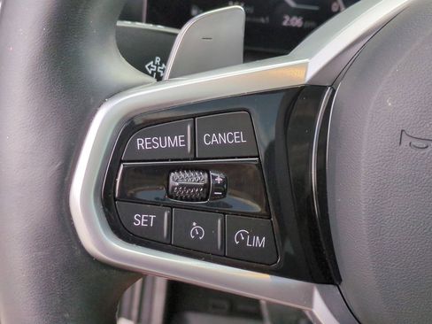 Used 2025 BMW 330i Sedan w/ M Sport Package image 21