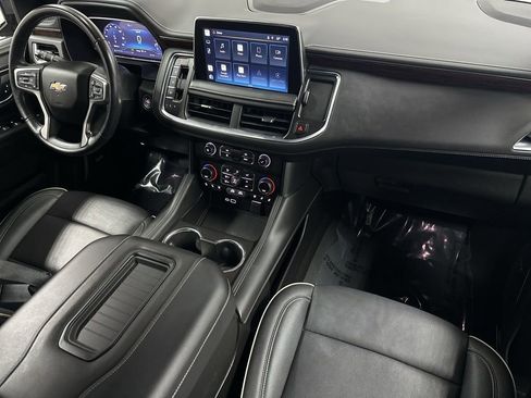 Used 2022 Chevrolet Tahoe Premier AWD/4WD image 11
