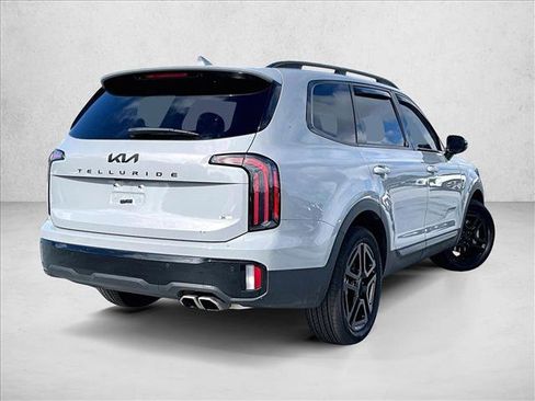 Used 2025 Kia Telluride SX Prestige X-Line image 2