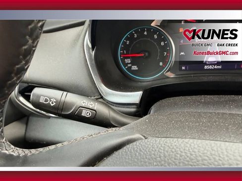 Used 2023 Chevrolet Traverse LT AWD/4WD image 25